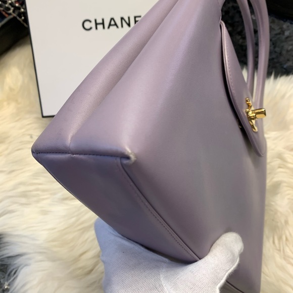 ❌SOLD❌CHANEL vintage lavender purple leather top handle Kelly bag - Picture 8 of 10